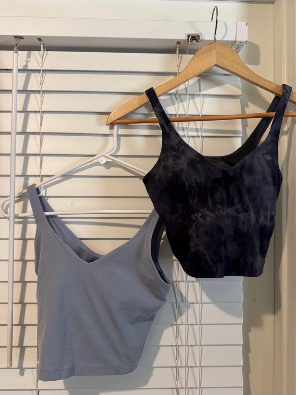 lululemon athletica V-Neck Sports Bras in Black Tie-Dye & Light blue